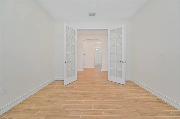 2912  Royal Gardens  AVE, Fort Myers, FL 33916