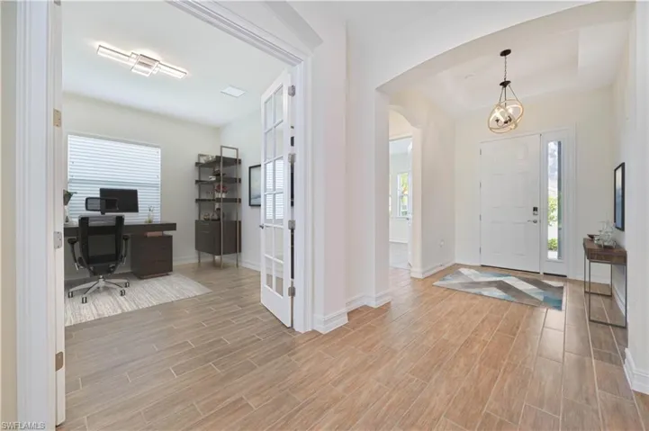 2912  Royal Gardens  AVE, Fort Myers, FL 33916
