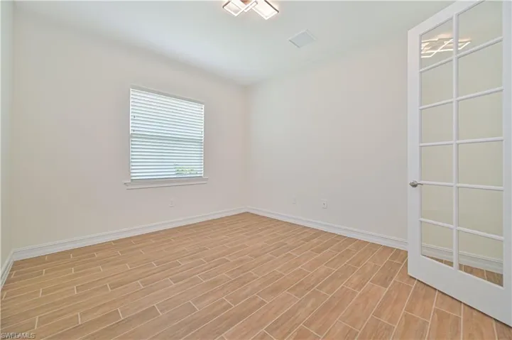 2912  Royal Gardens  AVE, Fort Myers, FL 33916