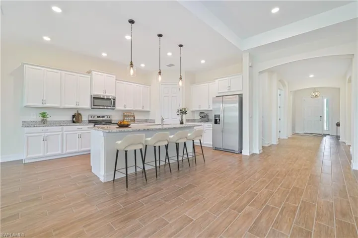 2912  Royal Gardens  AVE, Fort Myers, FL 33916