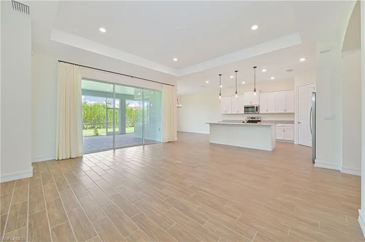 2912  Royal Gardens  AVE, Fort Myers, FL 33916