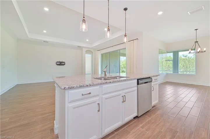 2912  Royal Gardens  AVE, Fort Myers, FL 33916