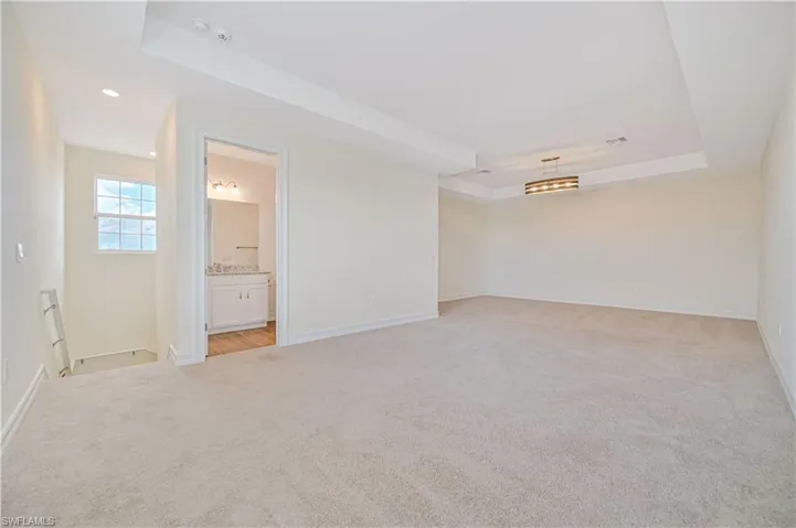 2912  Royal Gardens  AVE, Fort Myers, FL 33916