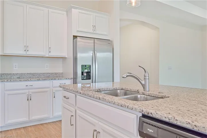 2912  Royal Gardens  AVE, Fort Myers, FL 33916