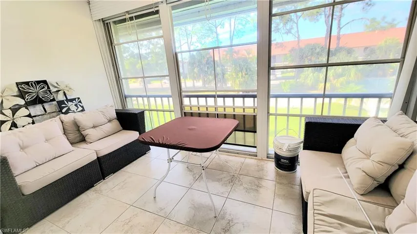 300 Valley Stream Dr A7, Naples, Florida 34113