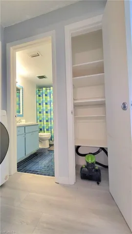 300 Valley Stream Dr A7, Naples, Florida 34113