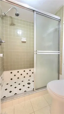 300 Valley Stream Dr A7, Naples, Florida 34113