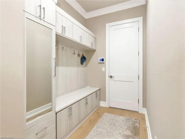 9171  Wisteria  WAY, Naples, FL 34114