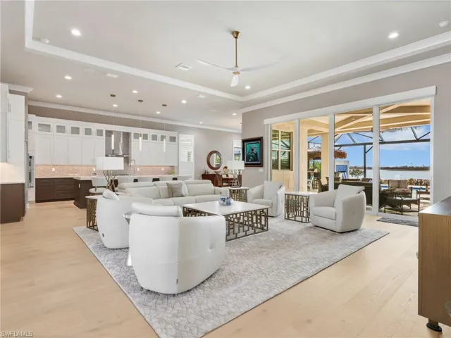 9171  Wisteria  WAY, Naples, FL 34114