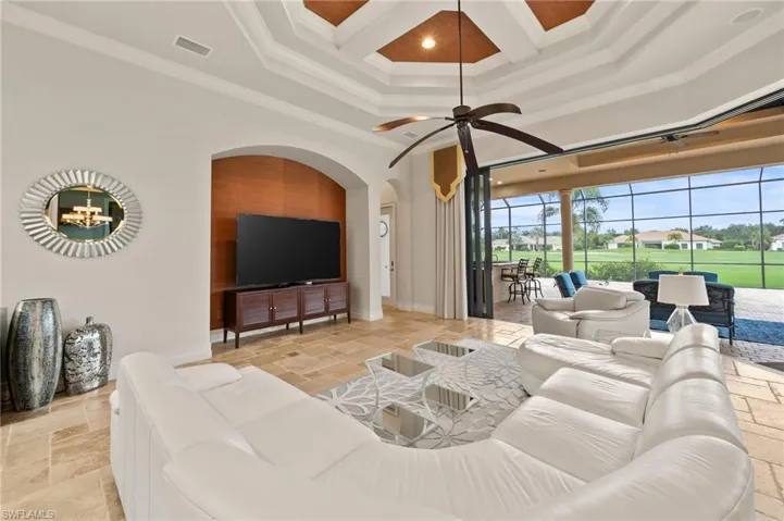6068 Sunnyslope Dr, Naples, Florida 34119