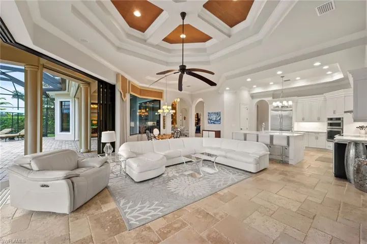 6068 Sunnyslope Dr, Naples, Florida 34119