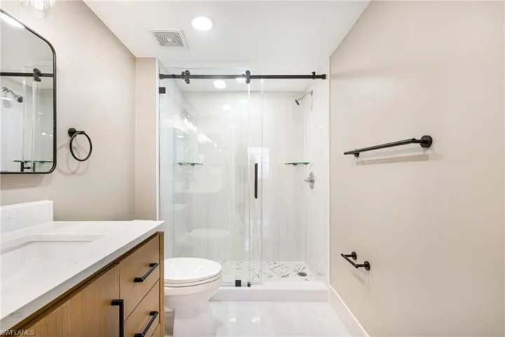 1265 Wildwood Lakes Blvd 106, Naples, Florida 34104