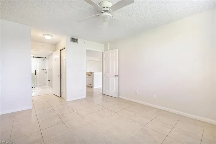 1265 Wildwood Lakes Blvd 106, Naples, Florida 34104