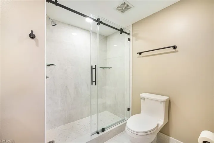 1265 Wildwood Lakes Blvd 106, Naples, Florida 34104