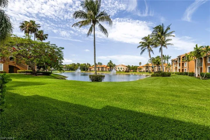 1265 Wildwood Lakes Blvd 106, Naples, Florida 34104