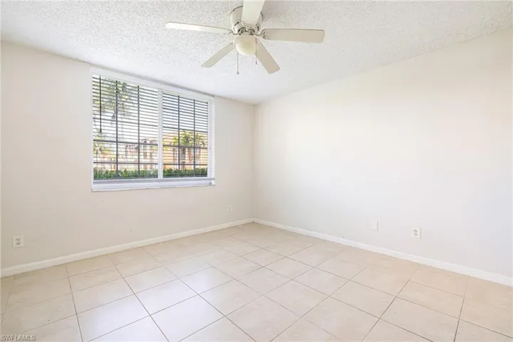 1265 Wildwood Lakes Blvd 106, Naples, Florida 34104