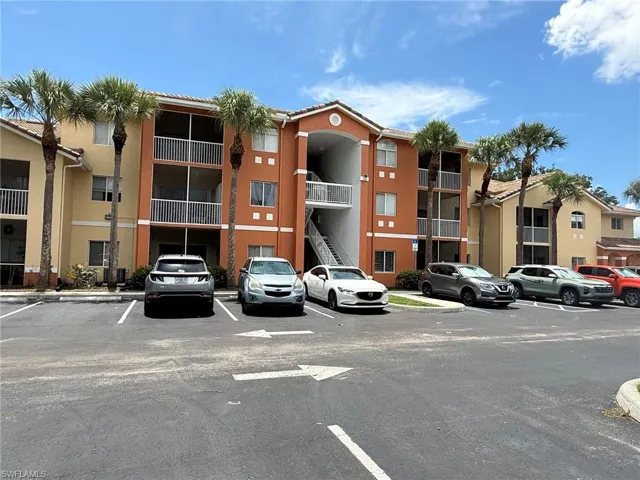 6490 Aragon Way 106, Fort Myers, Florida 33966