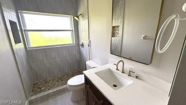 2205 Se 18th Ave, Cape Coral, Florida 33990
