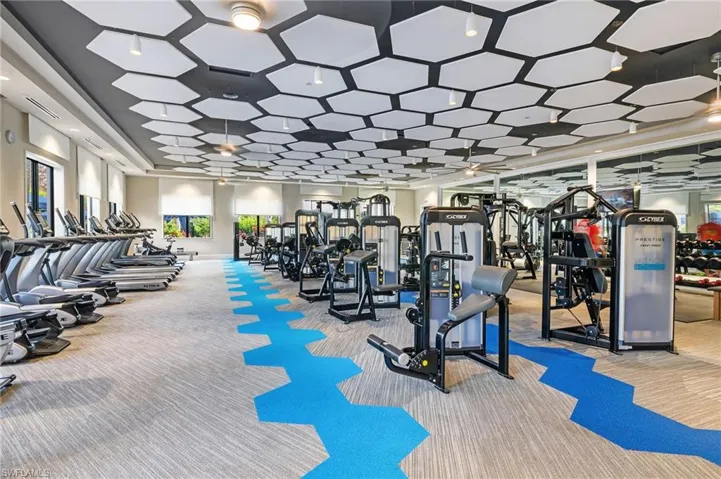 State of the art gym open 24/7 (plus 2 more rooms for fitness classes!