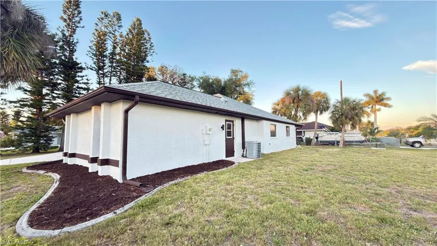 4423 Albacore Cir, Port Charlotte, Florida 33948
