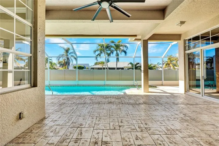 Large Covered Lanai