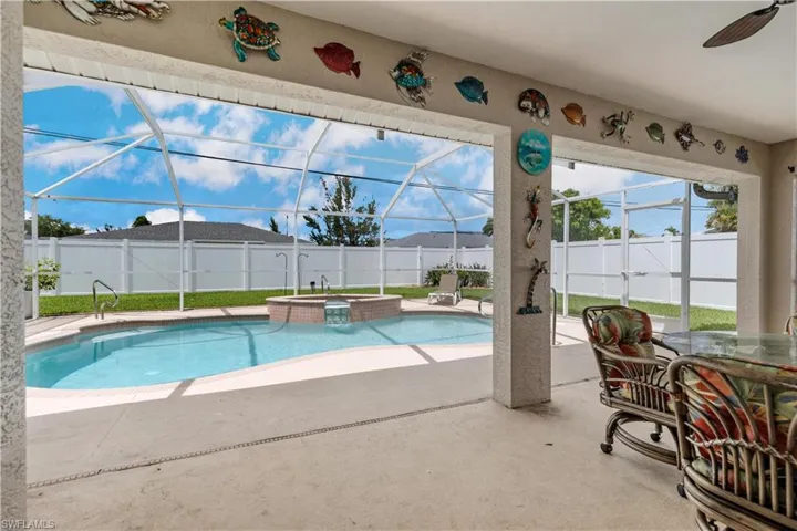 119 SE 21st  TER, Cape Coral, FL 33990