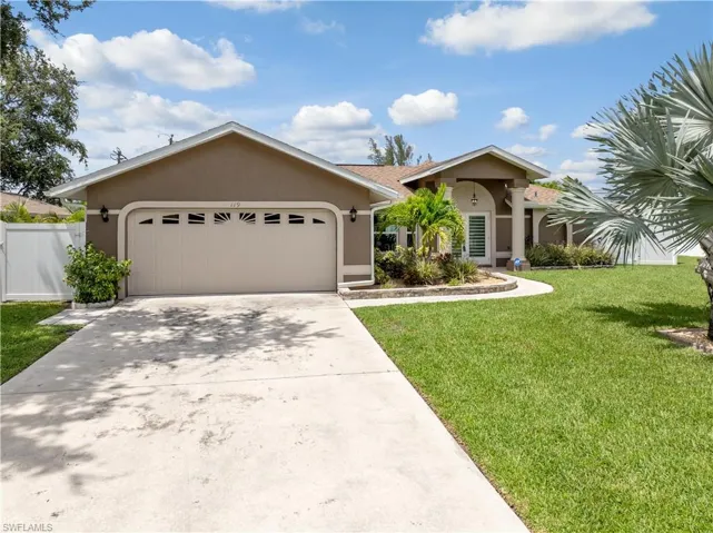 119 SE 21st  TER, Cape Coral, FL 33990