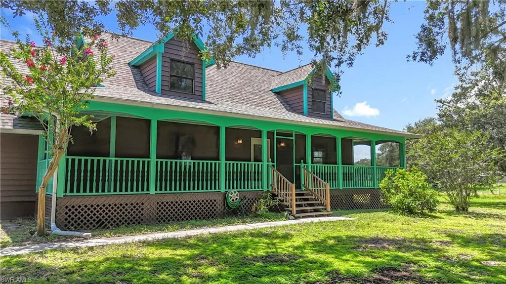 16021 Winburn DR, Sarasota, FL 34240,2025000350