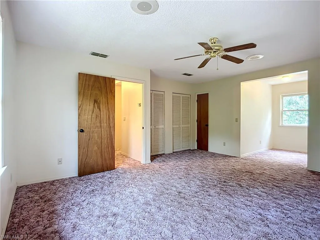 16021 Winburn DR, Sarasota, FL 34240,2025000350