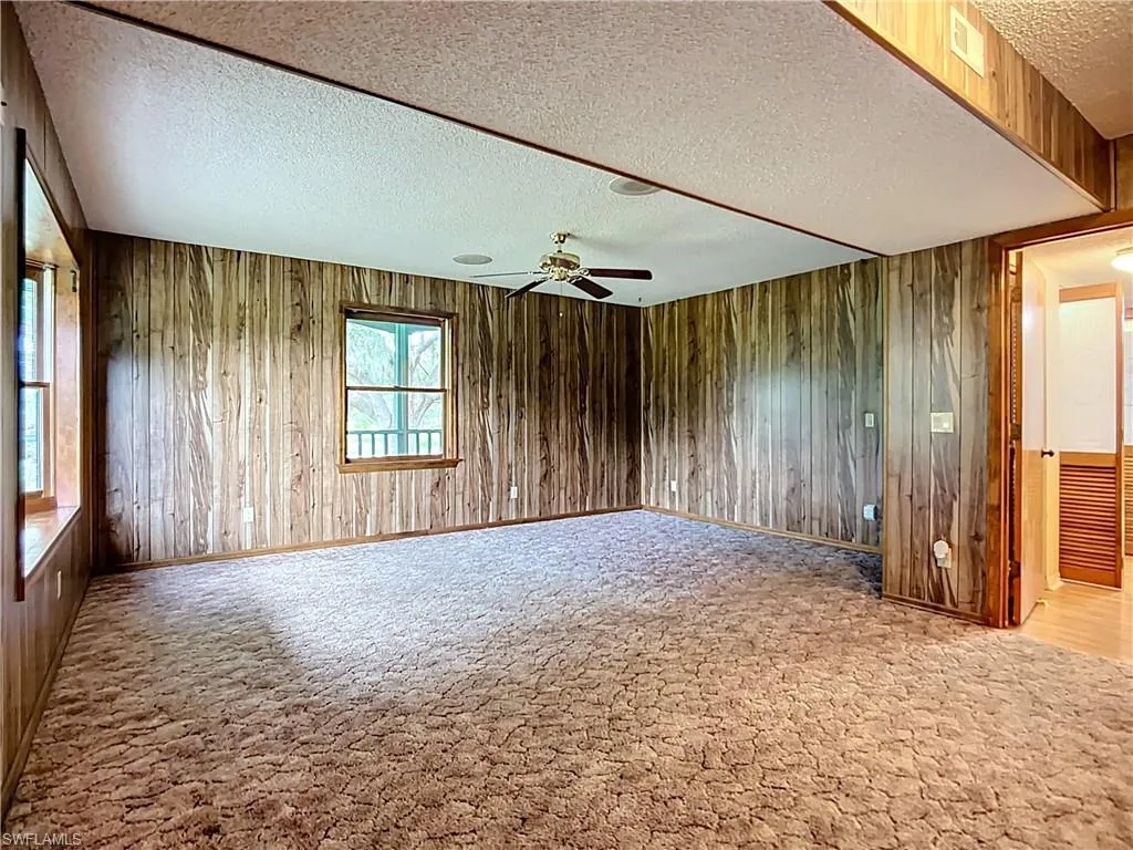 16021 Winburn DR, Sarasota, FL 34240,2025000350