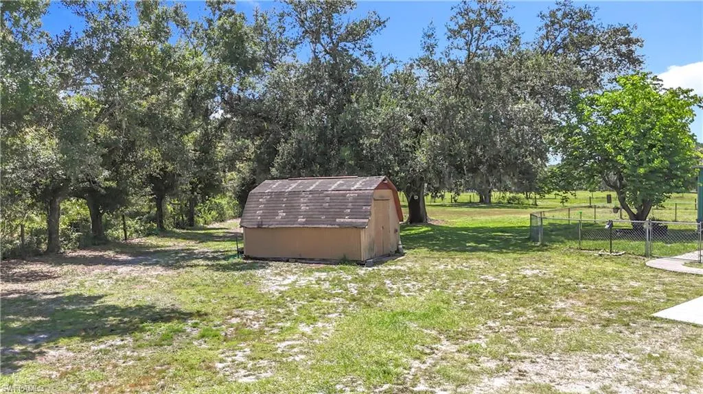 16021 Winburn DR, Sarasota, FL 34240,2025000350