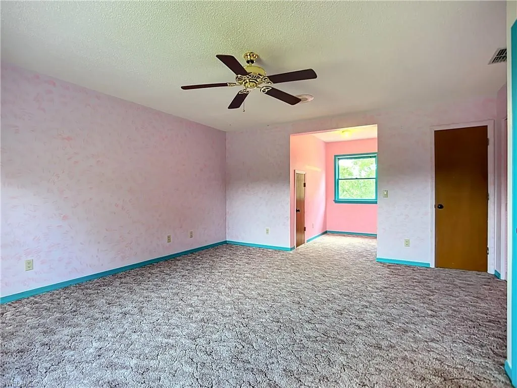 16021 Winburn DR, Sarasota, FL 34240,2025000350
