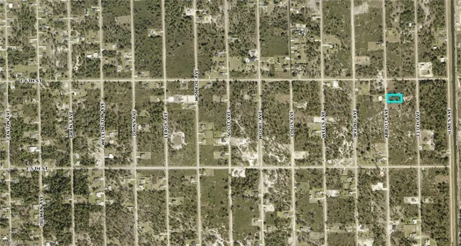 518  Abbott  AVE, Lehigh Acres, FL 33972