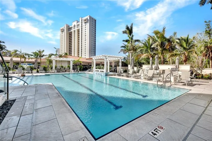 6585 Nicholas Blvd # 404, Naples Fl 34108