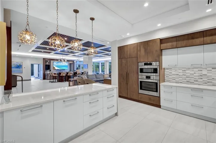 6585 Nicholas Blvd # 404, Naples Fl 34108