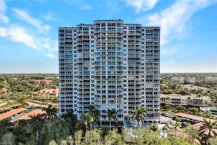 6585 Nicholas Blvd # 404, Naples Fl 34108