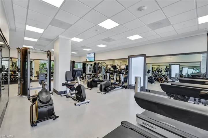 6585 Nicholas Blvd # 404, Naples Fl 34108