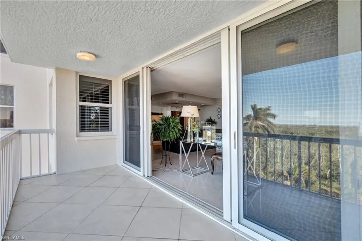 6585 Nicholas Blvd # 404, Naples Fl 34108