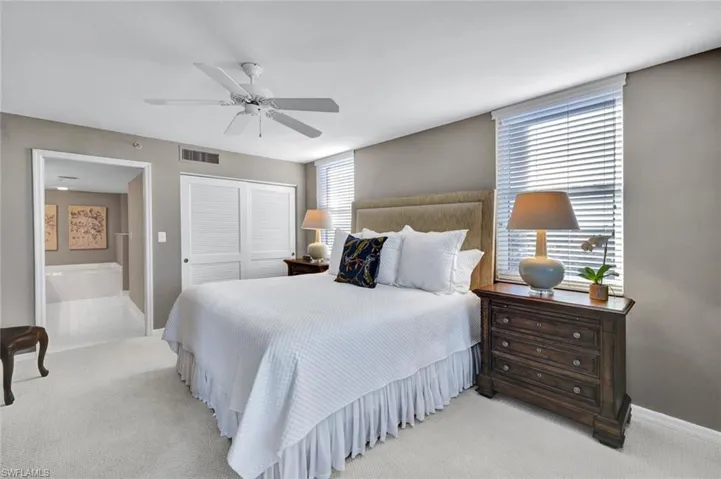 6585 Nicholas Blvd # 404, Naples Fl 34108