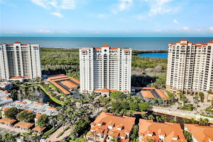 6585 Nicholas Blvd # 404, Naples Fl 34108