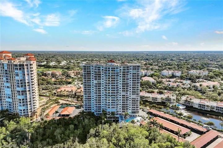 6585 Nicholas Blvd # 404, Naples Fl 34108