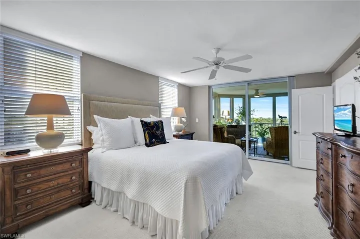 6585 Nicholas Blvd # 404, Naples Fl 34108