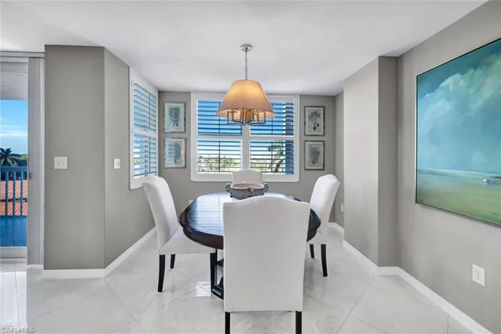 6585 Nicholas Blvd # 404, Naples Fl 34108