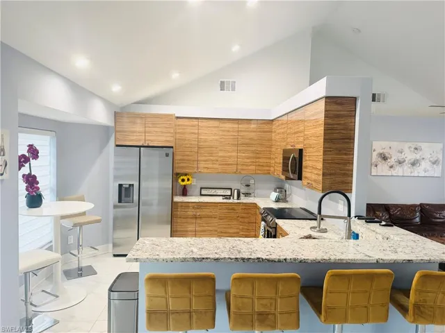 827 Sw 24th St, Cape Coral, Florida 33991