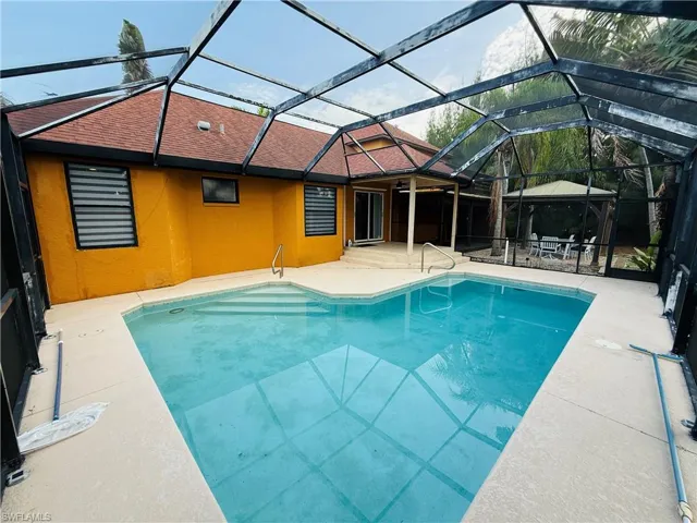 827 Sw 24th St, Cape Coral, Florida 33991