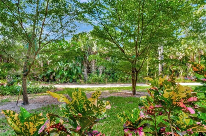 3323  Olympic  DR, Naples, FL 34105