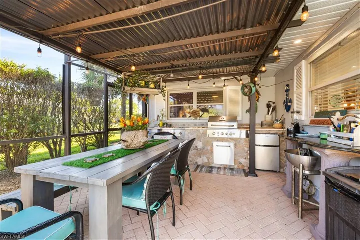Outdoor kitchen