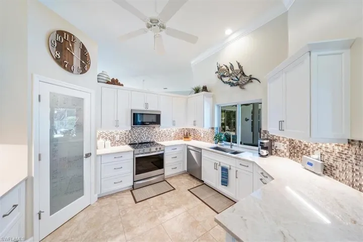 Walk-in Pantry