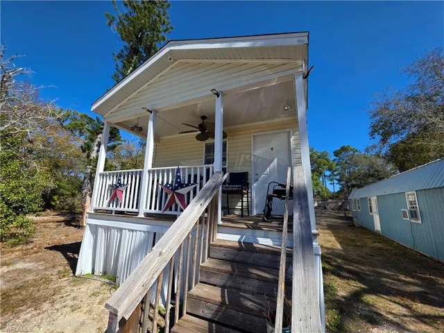 8085 Hart Dr, North Fort Myers, Florida 33917