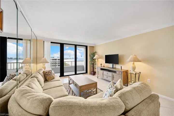 320 Seaview Ct 2009, Marco Island, Florida 34145